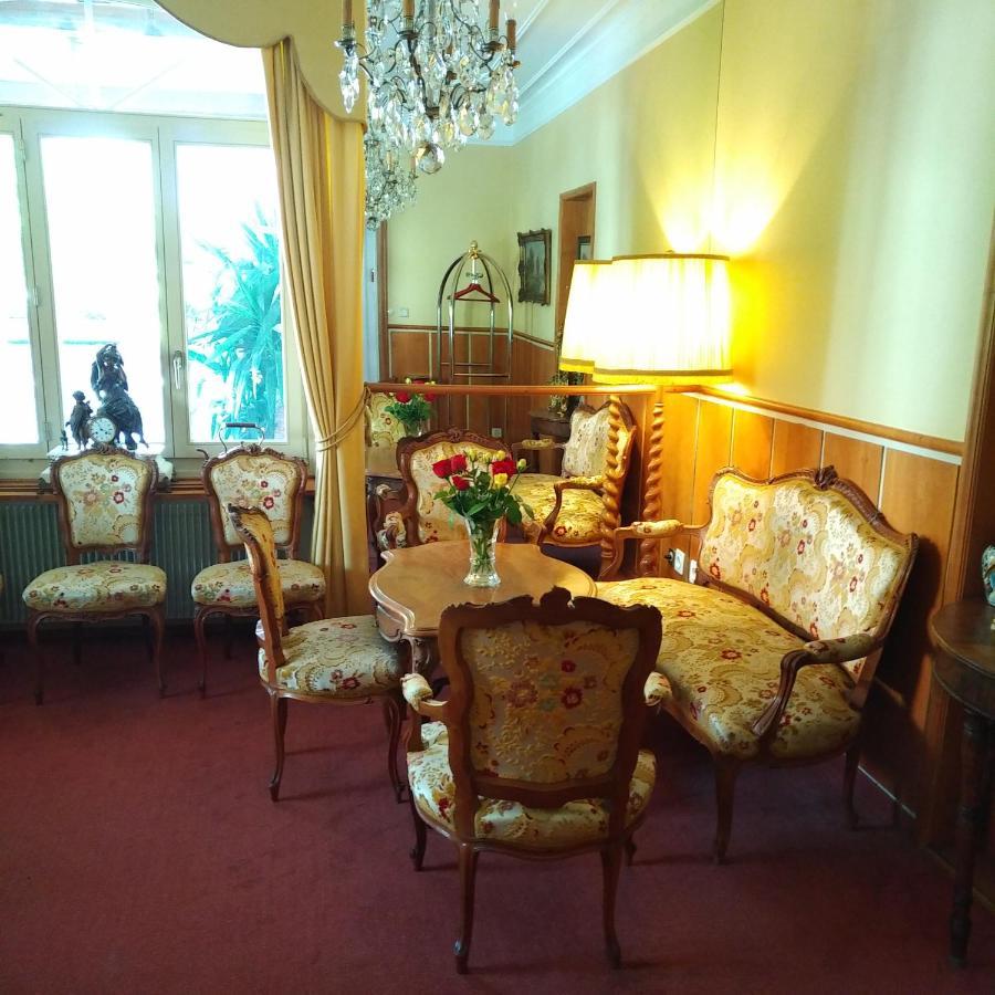 Hotel De La Paix 3*